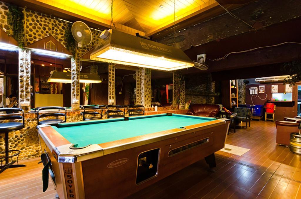 Eight Plus Hotel Банкок Екстериор снимка